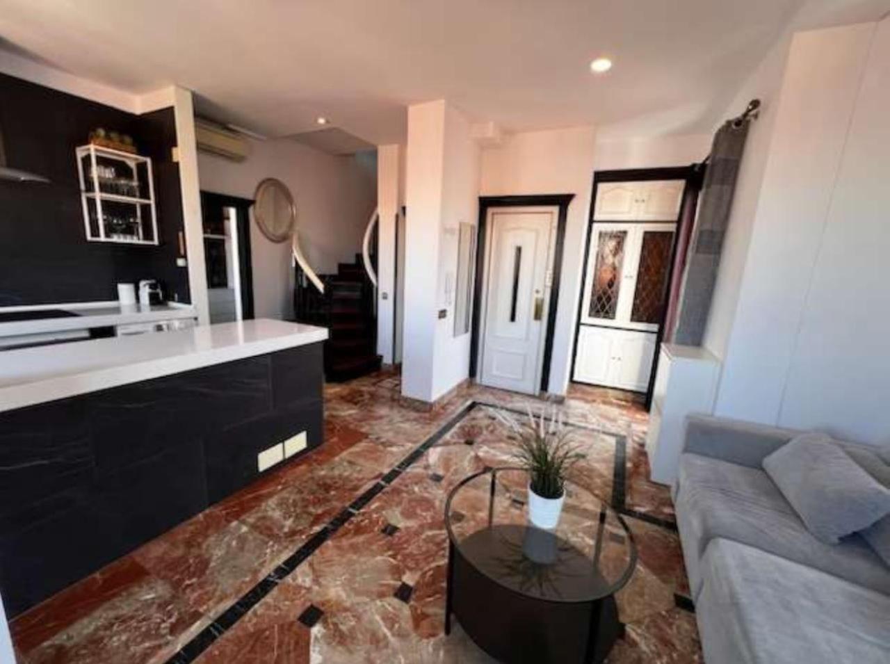 Apartamentos El Tiempo Madrid Eksteriør bilde